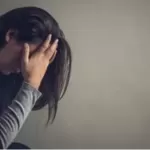 Sindroma e ‘vajzës së mirë’/ Çfarë është dhe cilët janë njerëzit që preken
