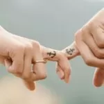 Tatuazhet/ Çfarë duhet të kemi parasysh përpara se të pikturojmë trupin tonë?