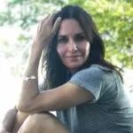 “Humbje kohe “, Courteney Cox pendohet për ndryshimin në fytyrë