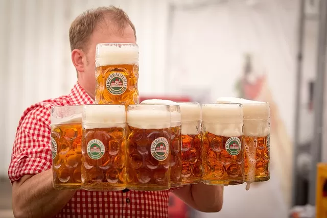 Çfarë është Oktoberfest dhe pse festohet kaq shumë festa e birrës?