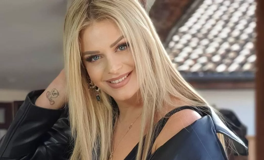 ‘Jam shtatzënë’/ Pas telefonatës ‘kurth’, Orinda Huta flet publikisht