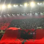 Nga Xhensila Myrtezaj tek Romeo Veshaj: Cilët yje mbështetën kombëtaren në “Air Albania”