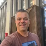Arben Derhemi i ‘mllefosur’/ Çfarë e nxiti aktorin të reagojë në këtë mënyrë?