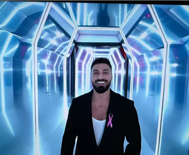 Emocionohet banori BBVK/ Zbuloni nga kush po pret ai një mesazh?