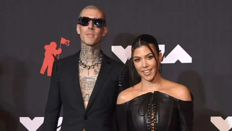 Vajzë apo djalë? Kourtney Kardashian dhe Travis Barker mirëpresin fëmijën e parë së bashku
