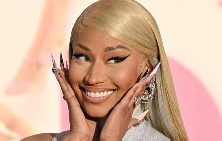 ‘Pse nuk më pëlqeu vetja ime?’ Nicki Minaj jep mesazhin pozitiv për vajzat