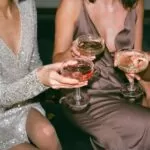 Magjia e modës: Veshjet perfekte për festën e Krishtlindjeve